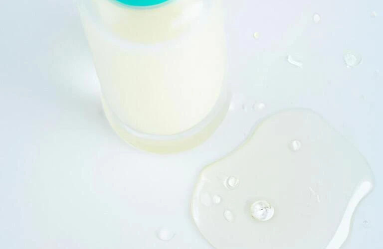 プロも愛用！１００％天然水の化粧水で美肌へ