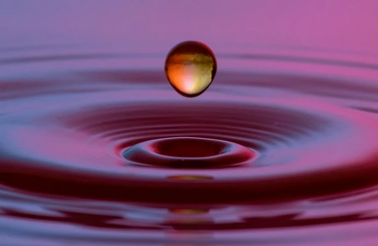 水の癒しで心と肌を満たす至福のひとときを